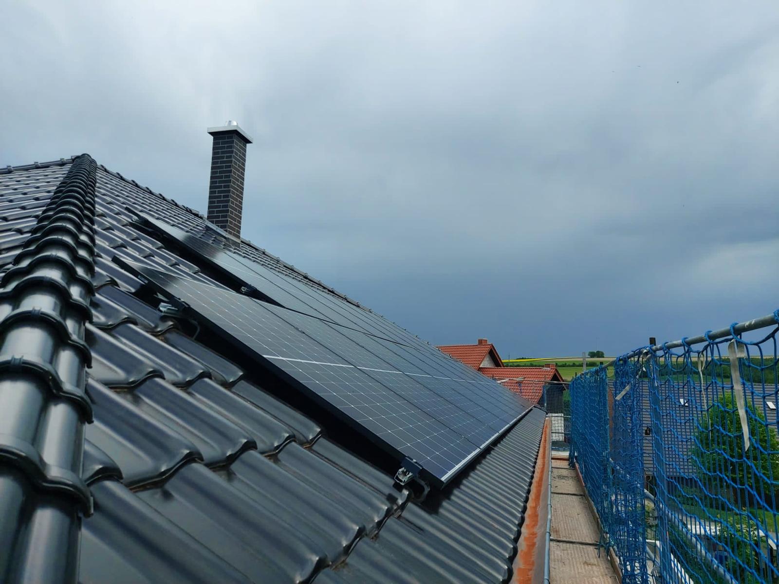 Detailansicht der PV-Anlage in Büren