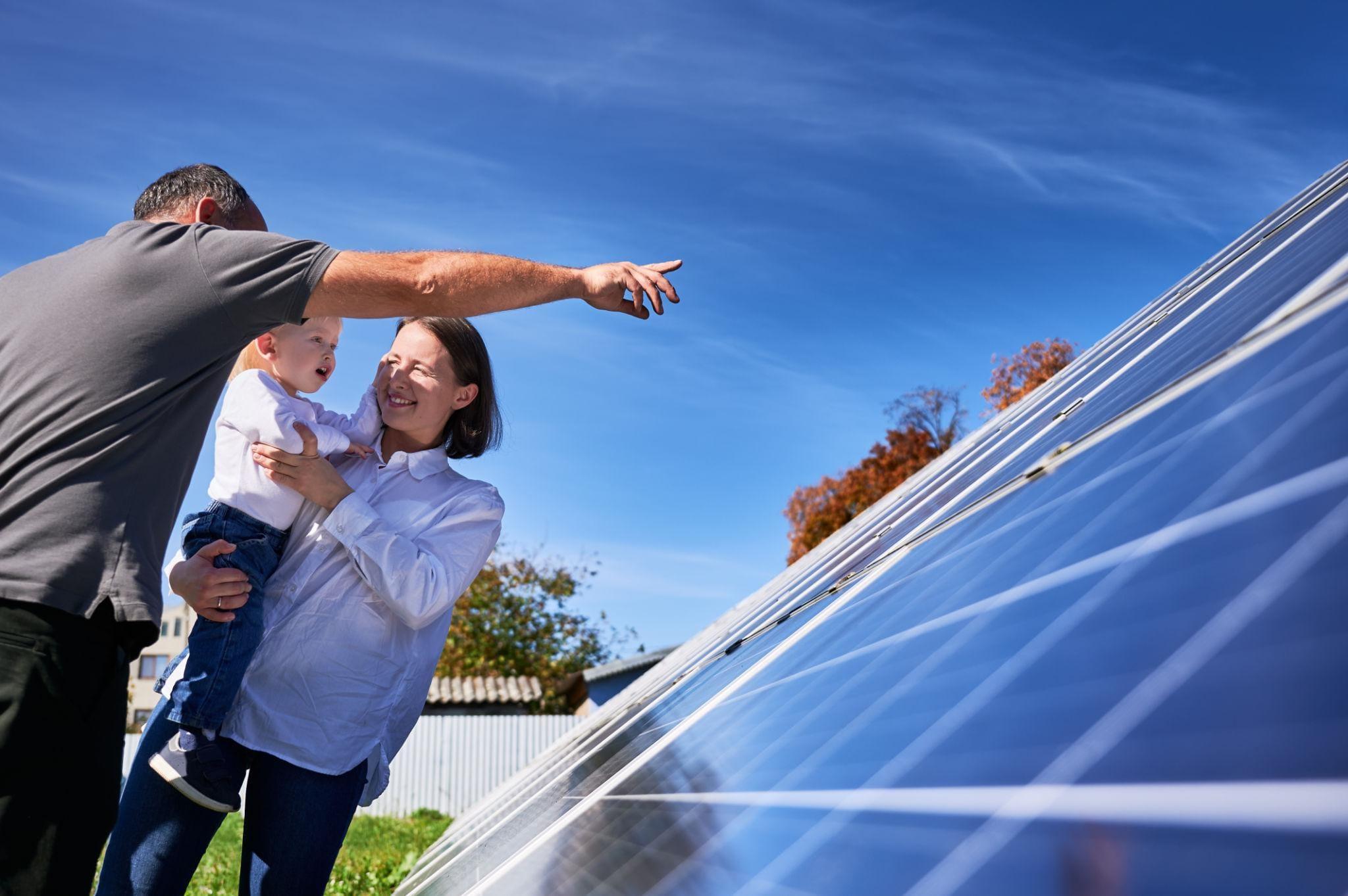 Photovoltaikanlage auf einem modernen Haus